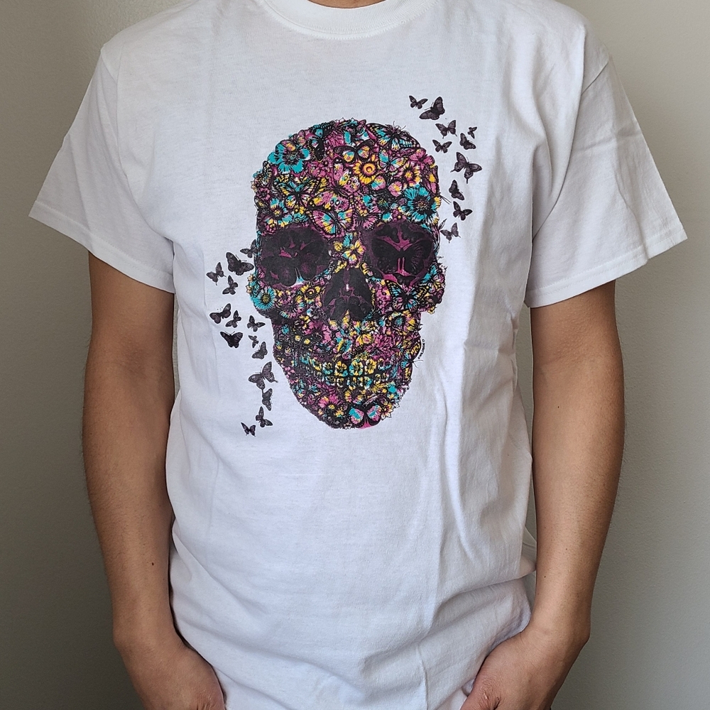 T shirt for men with colorful butterflies skellton